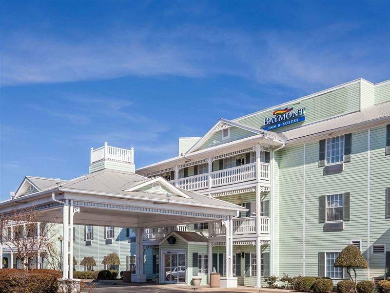 Baymont By Wyndham Decatur Exterior foto